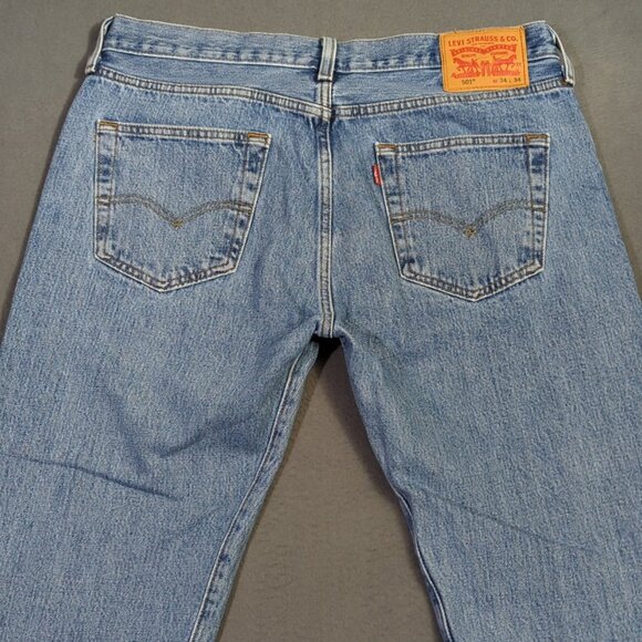 Levi's Jeans Men's 34x34 Fits 34x32 Blue 501 Straight Button Fly Denim - Picture 3 of 11